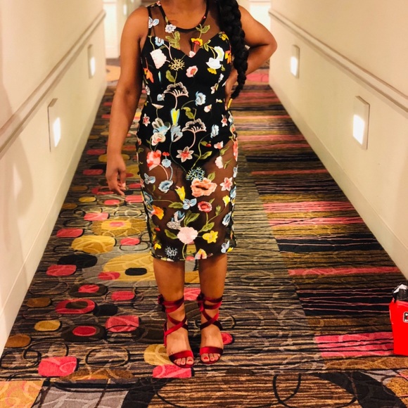 Sheer Floral Bodysuit Dress - Picture 4 of 7